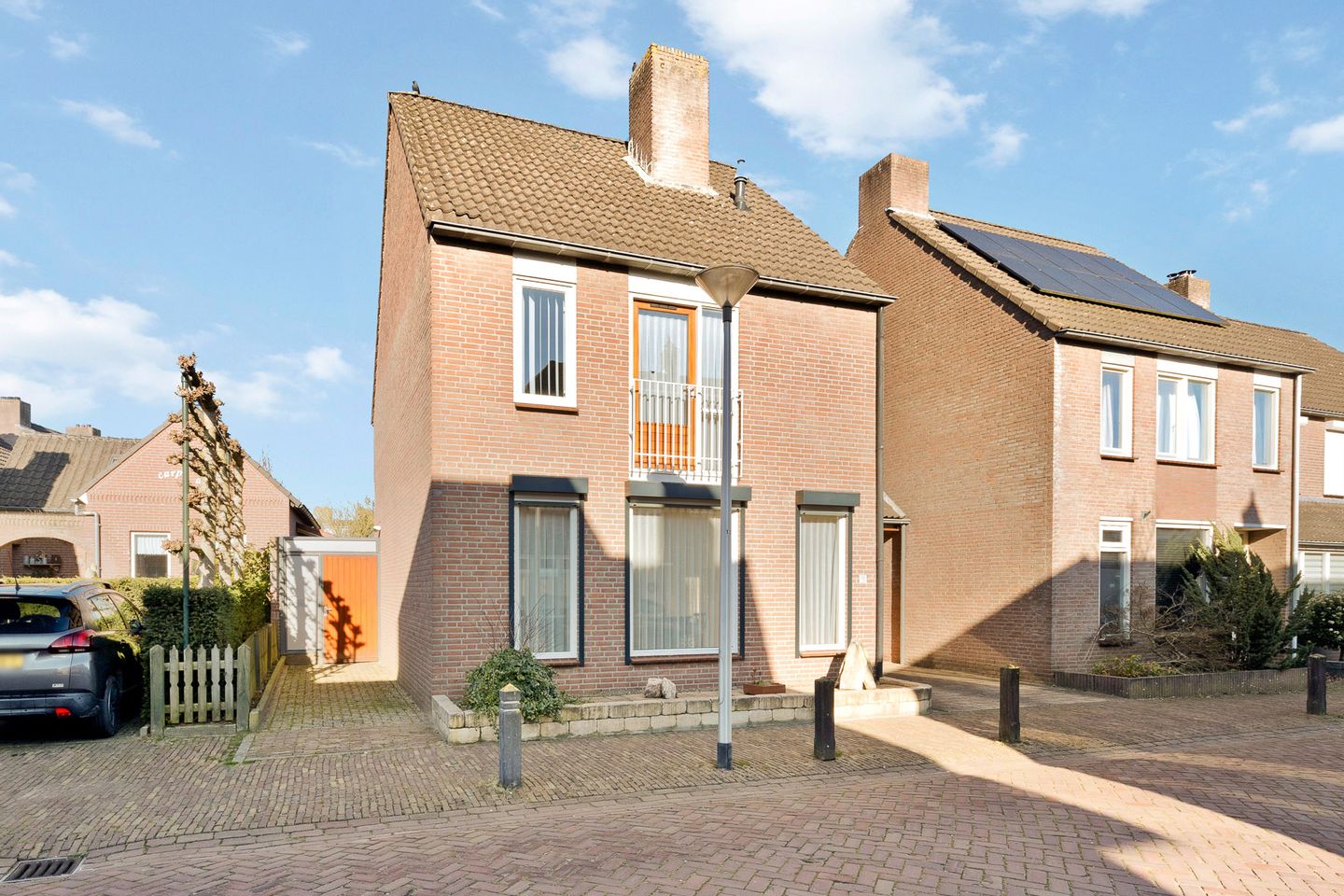 Foto 50 van Unastraat 15