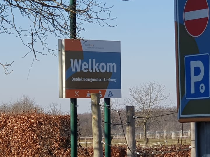 Foto 3 van Rijksweg 6-42