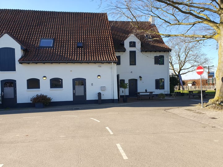 Foto 6 van Rijksweg 6-42