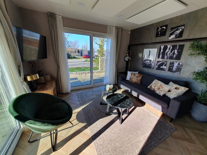 Foto 14 van Rijksweg 6-42