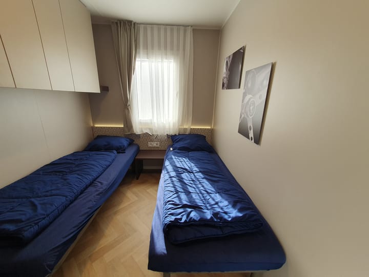 Foto 22 van Rijksweg 6-42