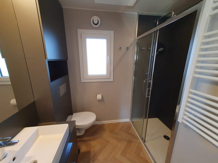 Foto 23 van Rijksweg 6-42