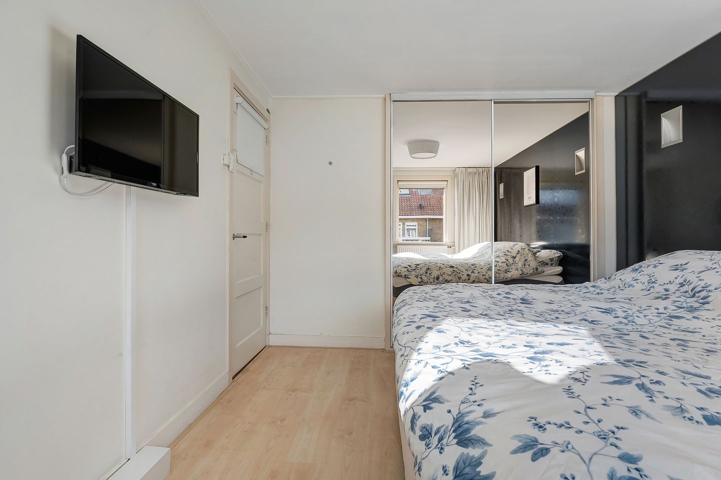 Foto 10 van Van Lennepstraat 12