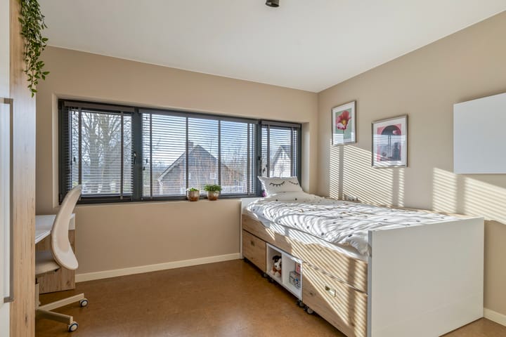 Foto 32 van Heuvel 25