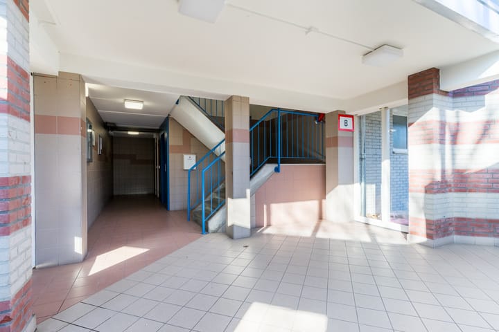 Foto 8 van Raamveld 69