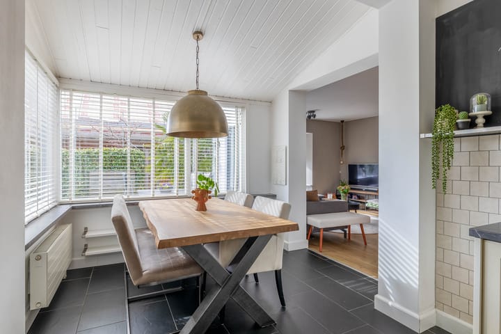 Foto 17 van De Montignylaan 9