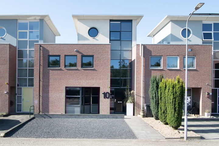 Scheefkelk 10