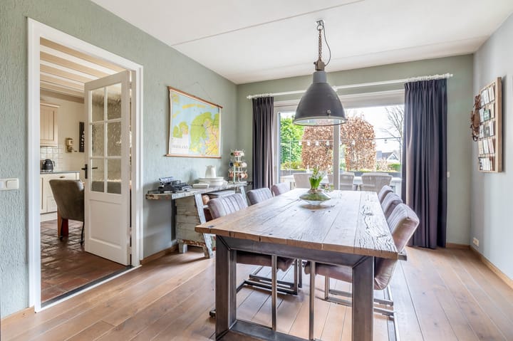 Foto 11 van Bosruiter 112