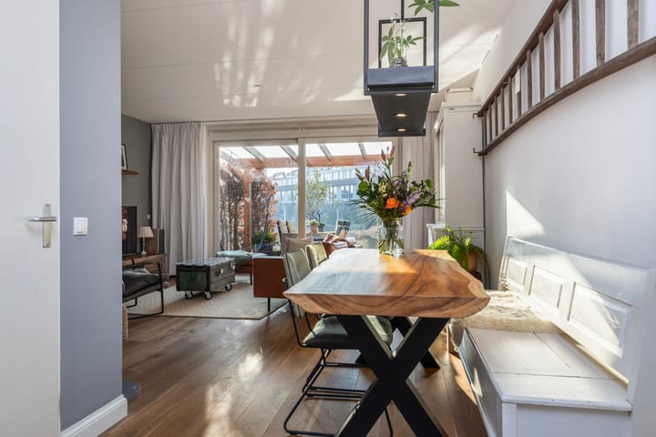 Photo 2 of Crijnssenstraat 29