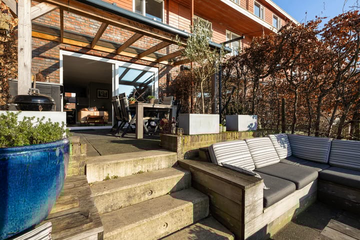 Photo 12 of Crijnssenstraat 29