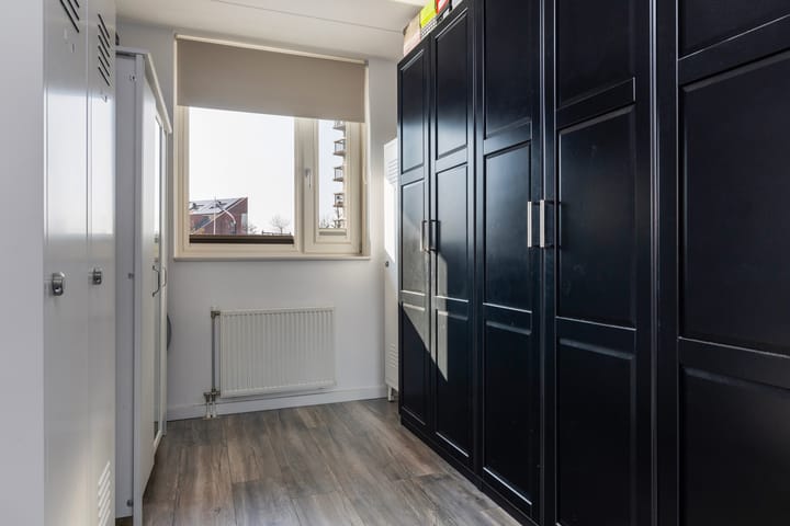 Photo 15 of Crijnssenstraat 29