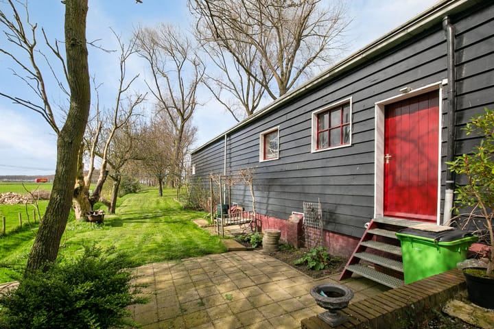 Photo 16 of St. Donaes 1