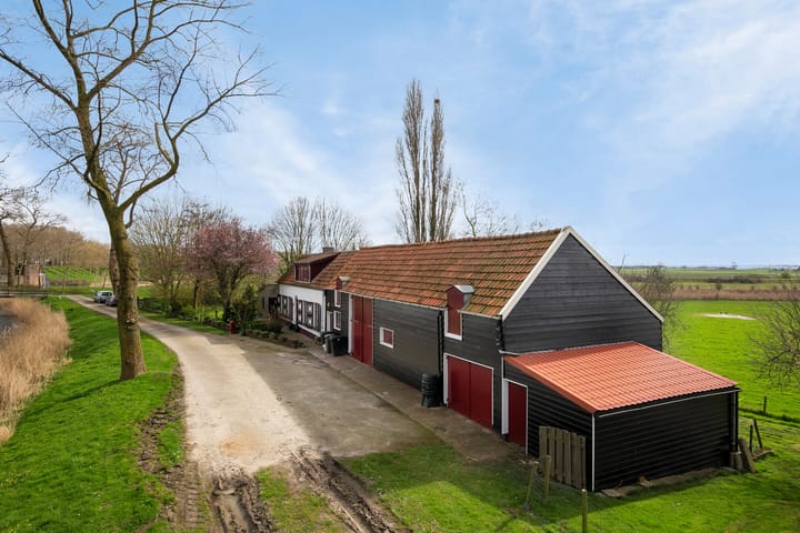 Photo 20 of St. Donaes 1