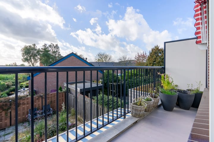 Foto 3 van Marinus Poststraat 101