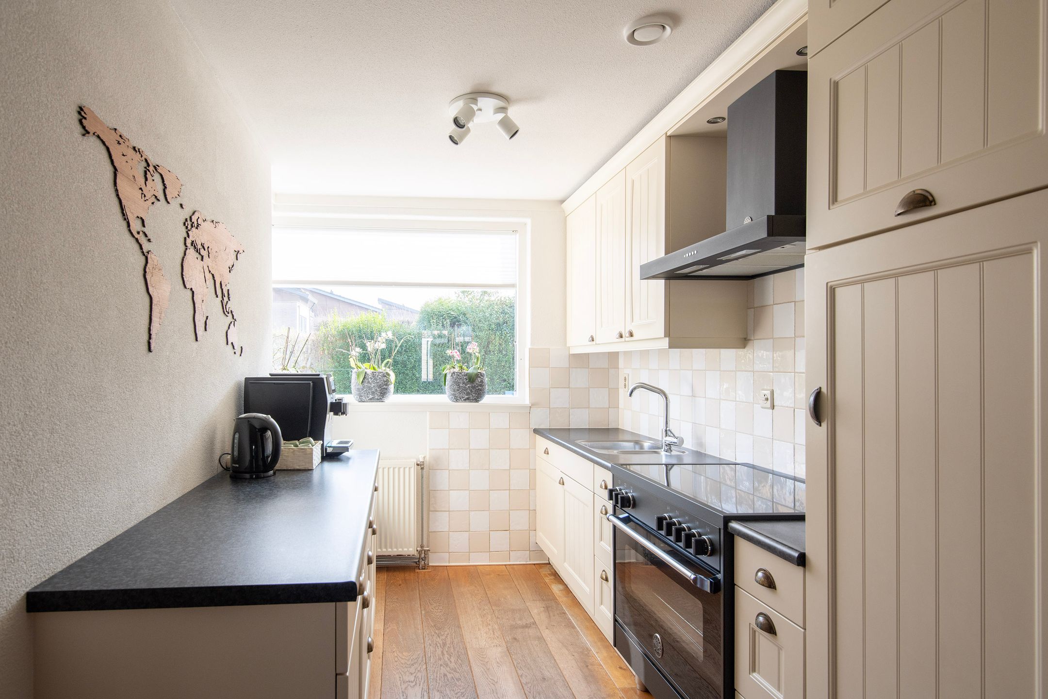 Photo 9 of Evert van der Veerlaan 43