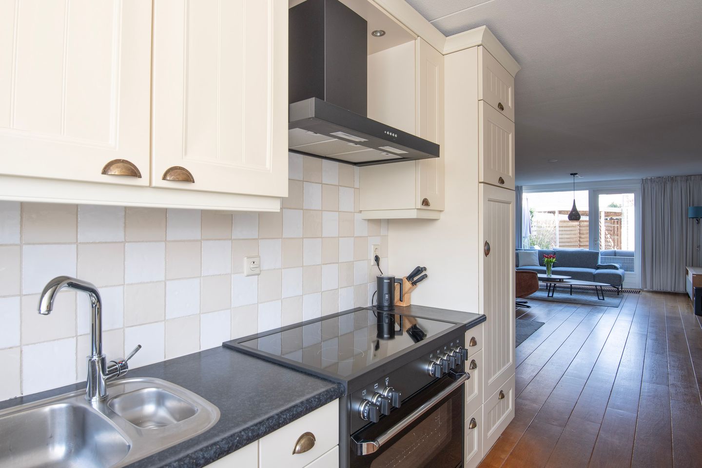 Photo 10 of Evert van der Veerlaan 43