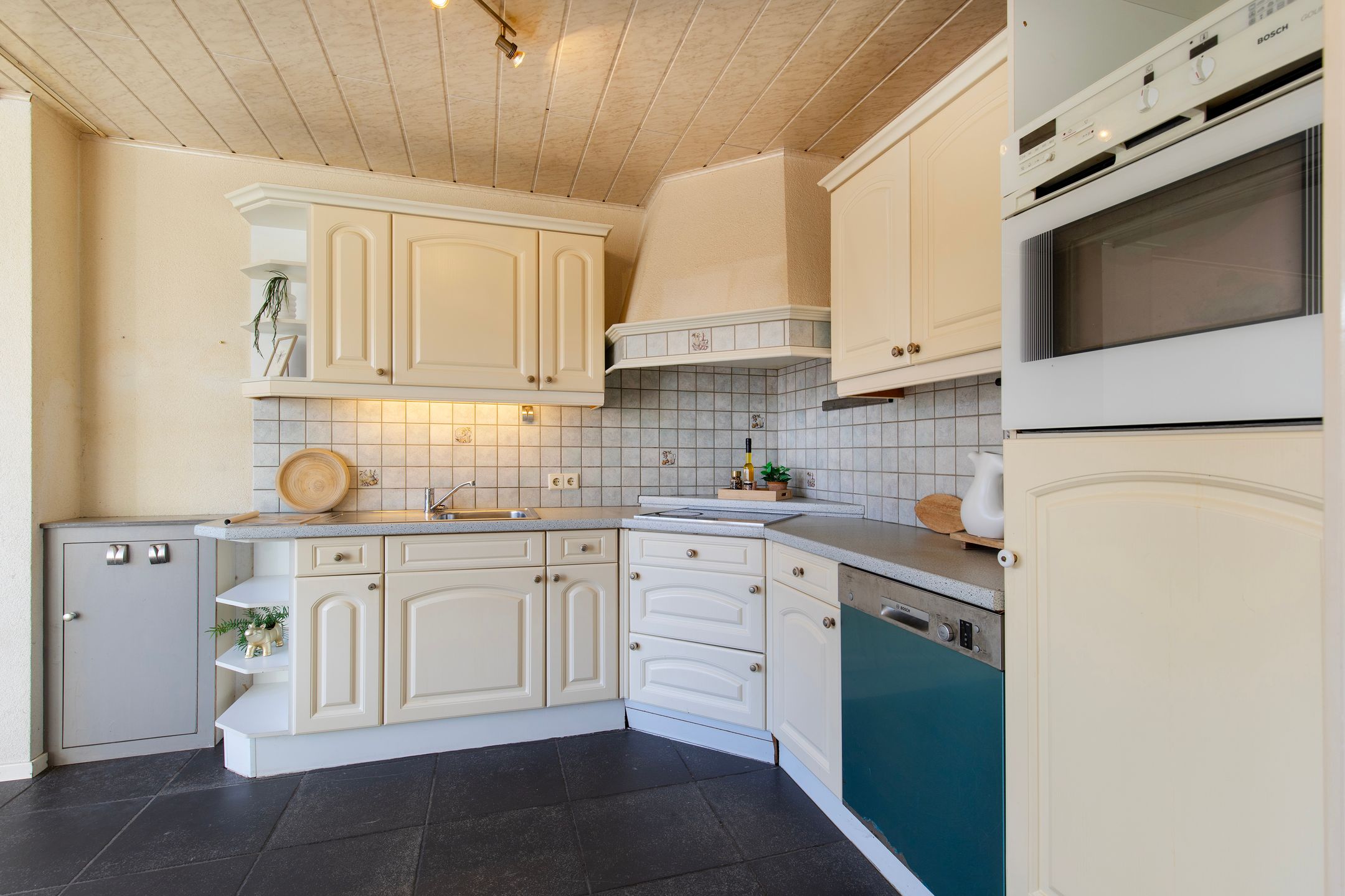 Photo 15 of Generaal Foulkesstraat 7