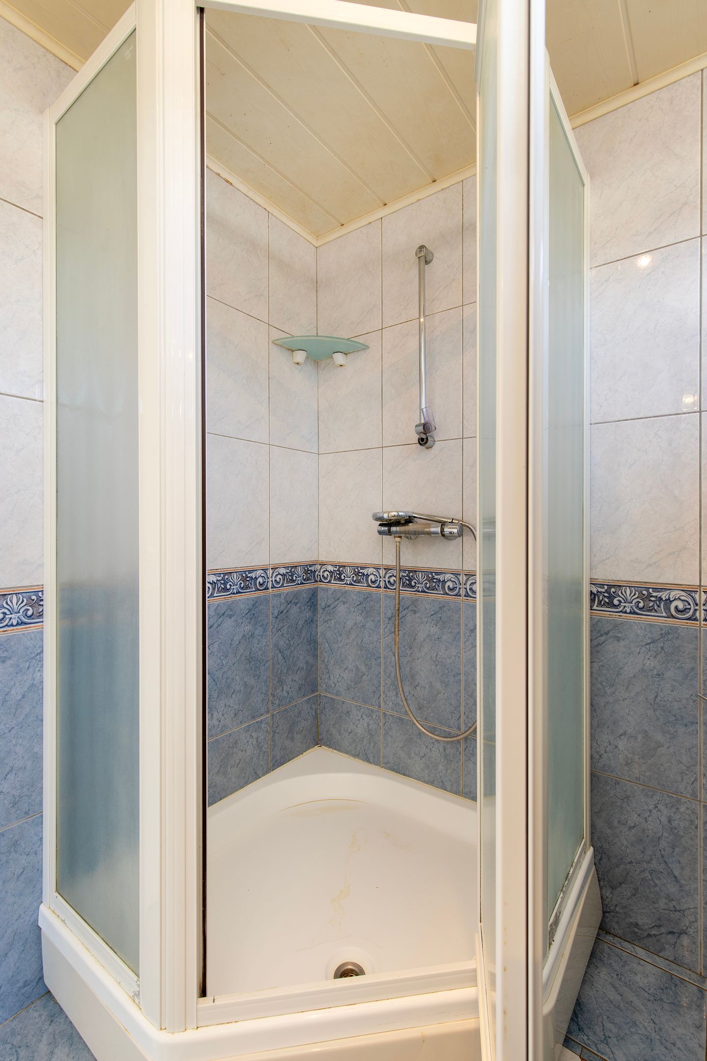 Photo 20 of Generaal Foulkesstraat 7