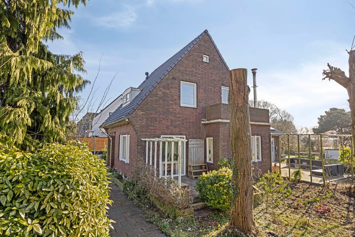 Photo 2 of Aalsmeerderweg 376