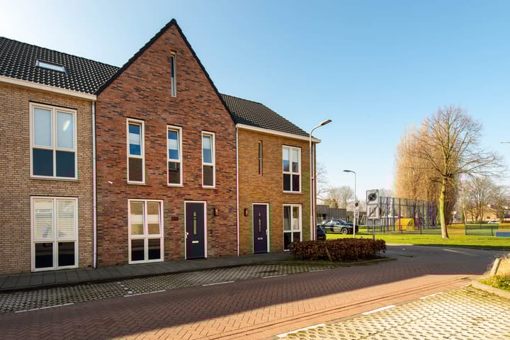 Foto 33 van Titus Brandsmastraat 31