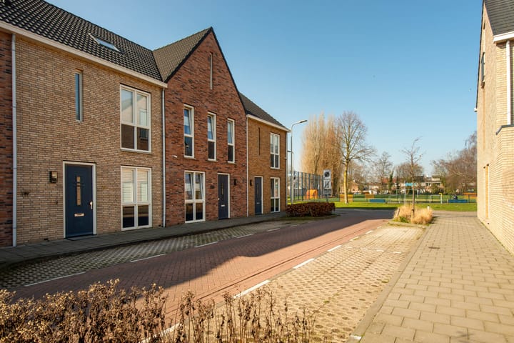 Foto 34 van Titus Brandsmastraat 31