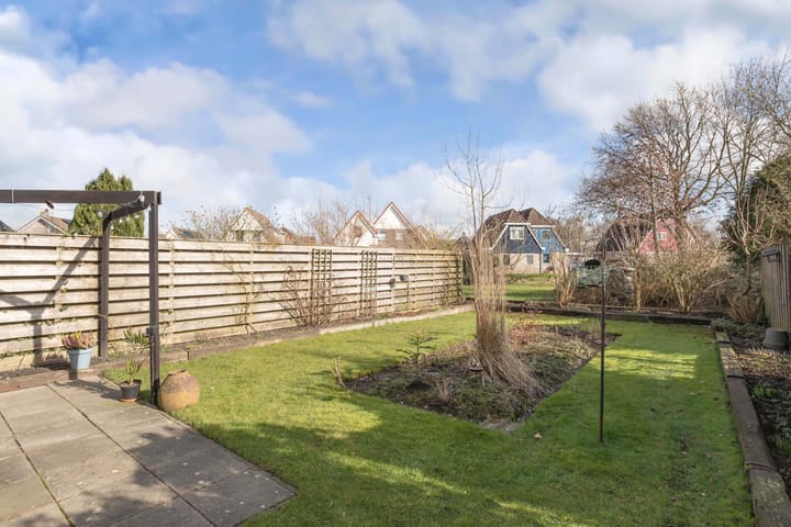 Photo 37 of De Finne 12