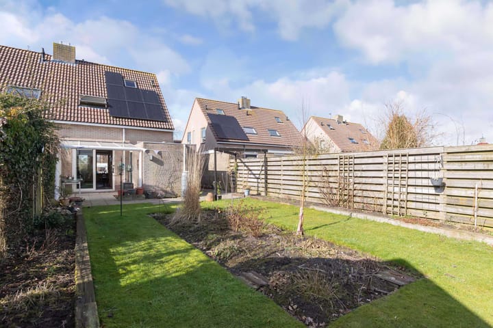 Photo 40 of De Finne 12