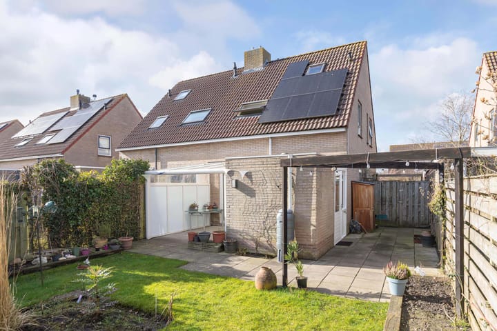 Photo 41 of De Finne 12