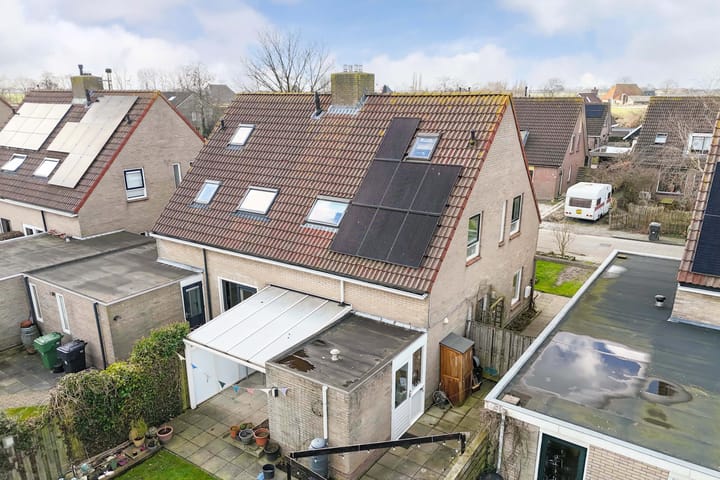 Photo 44 of De Finne 12