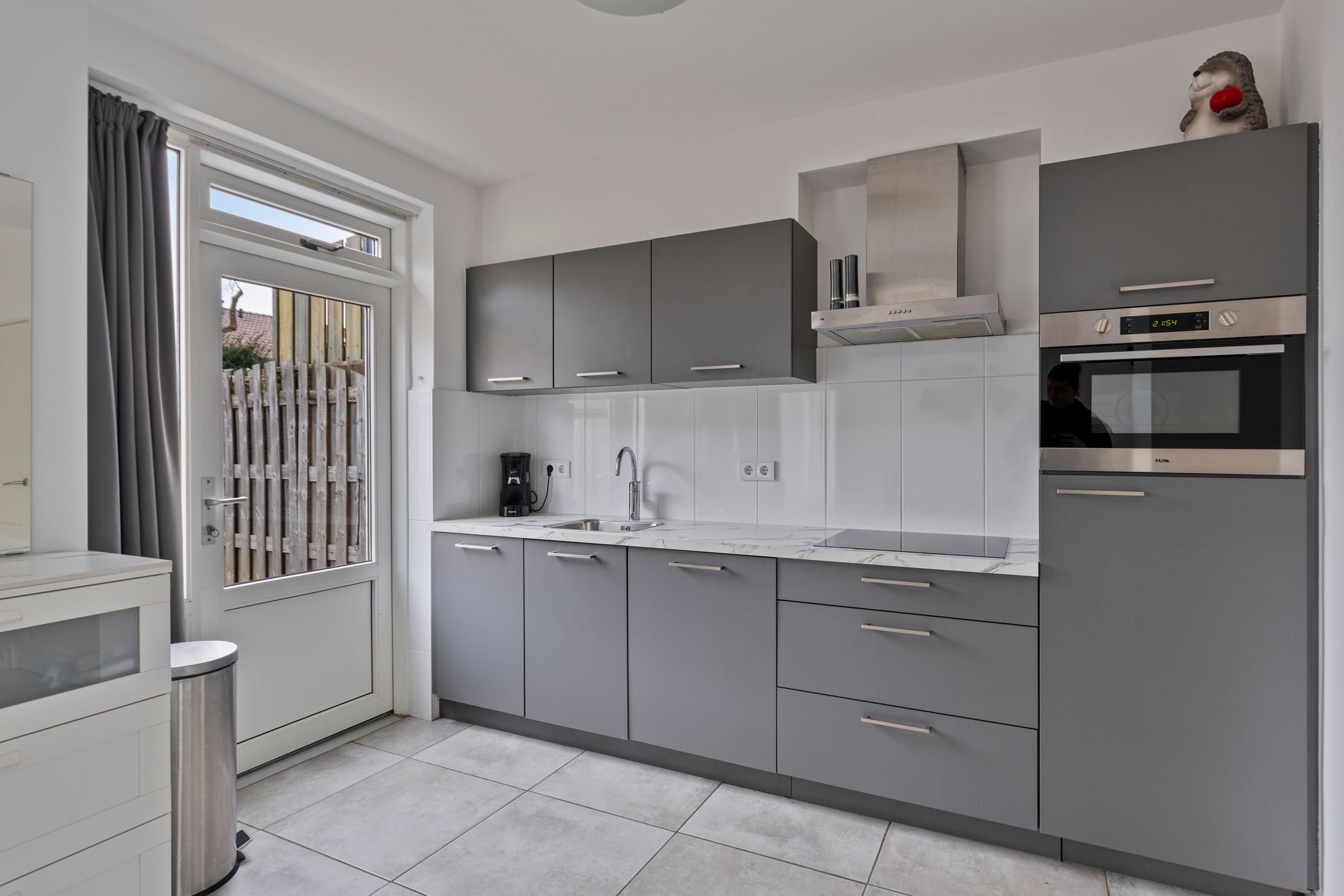 Foto 9 van Cornelis Trooststraat 6