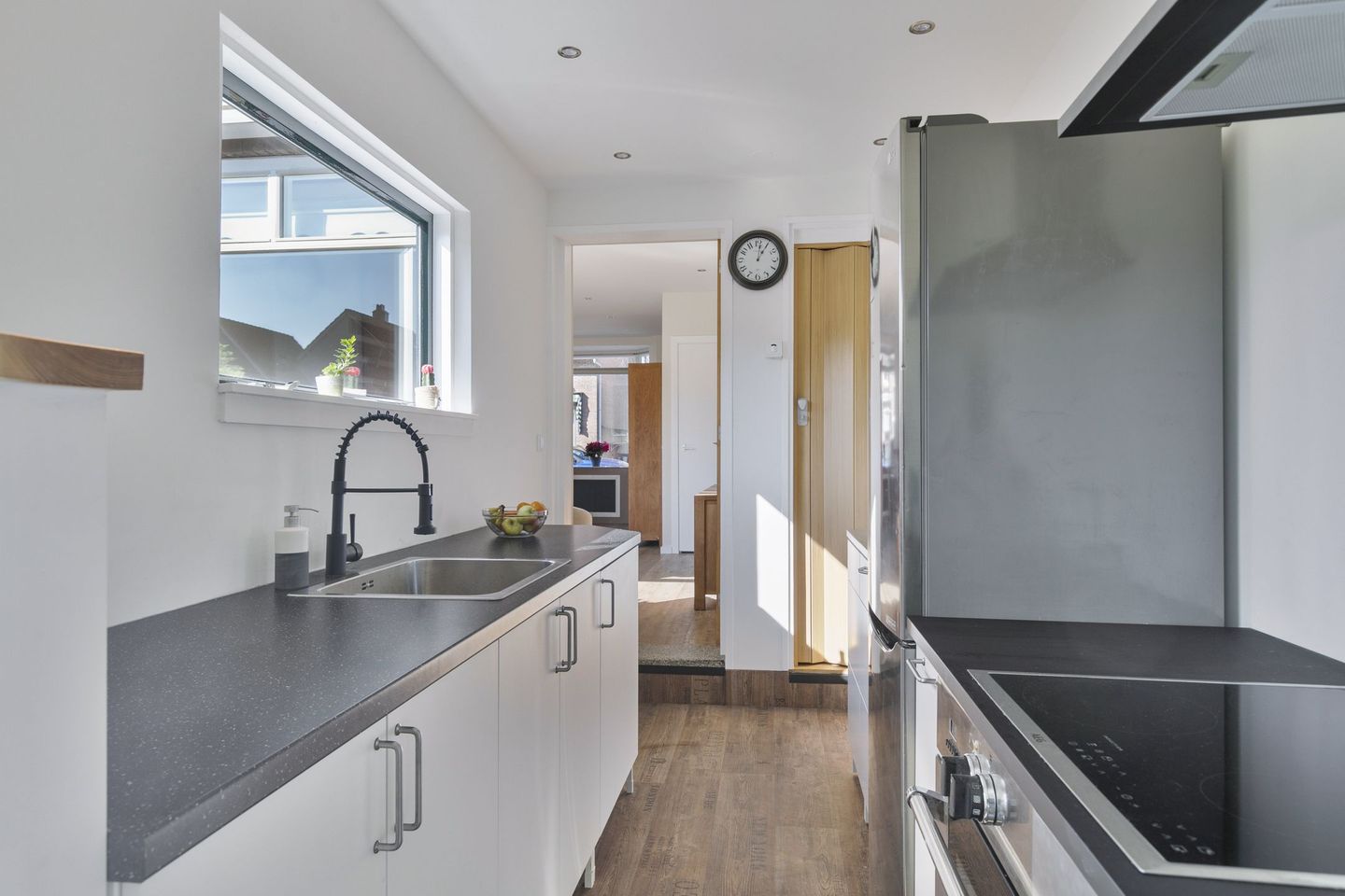 Photo 14 of Nassaustraat 63