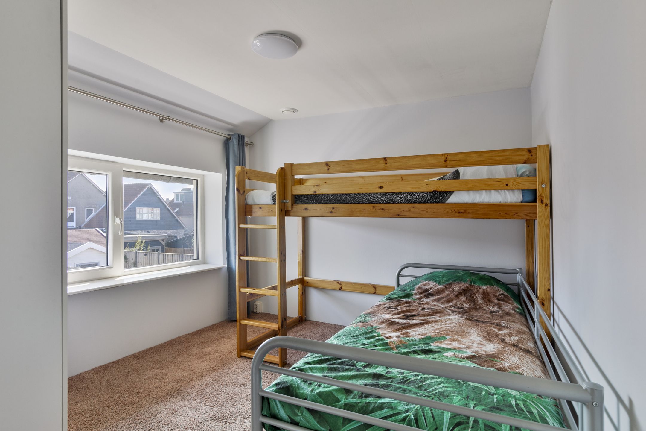 Photo 21 of Nassaustraat 63