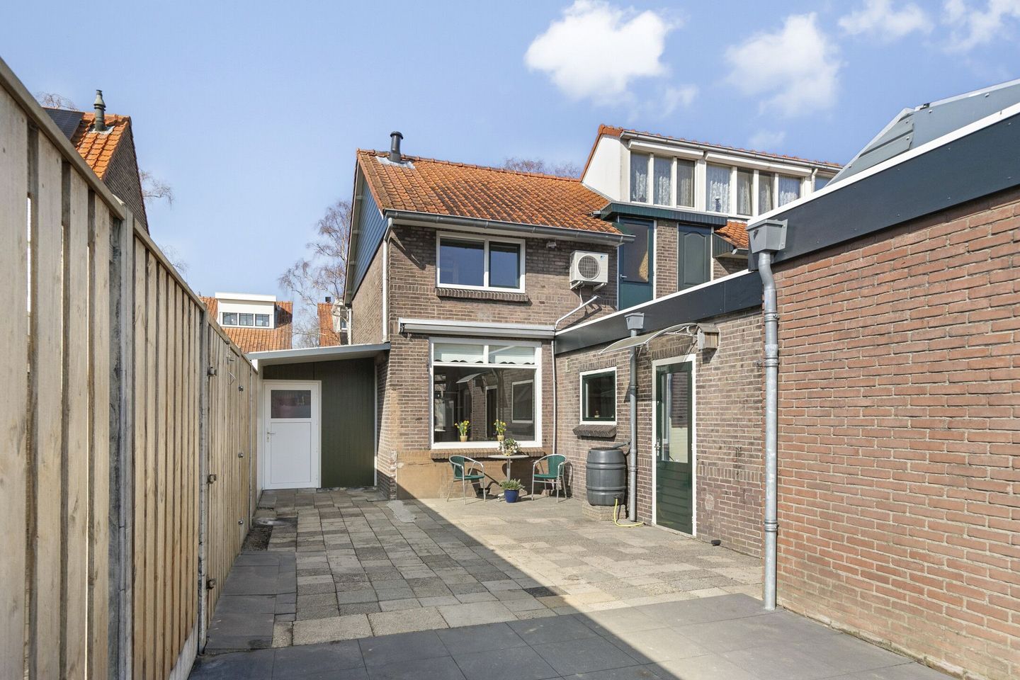 Photo 25 of Nassaustraat 63