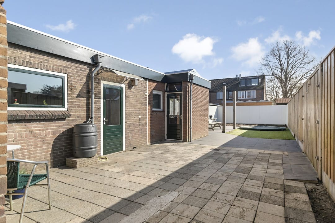 Photo 26 of Nassaustraat 63