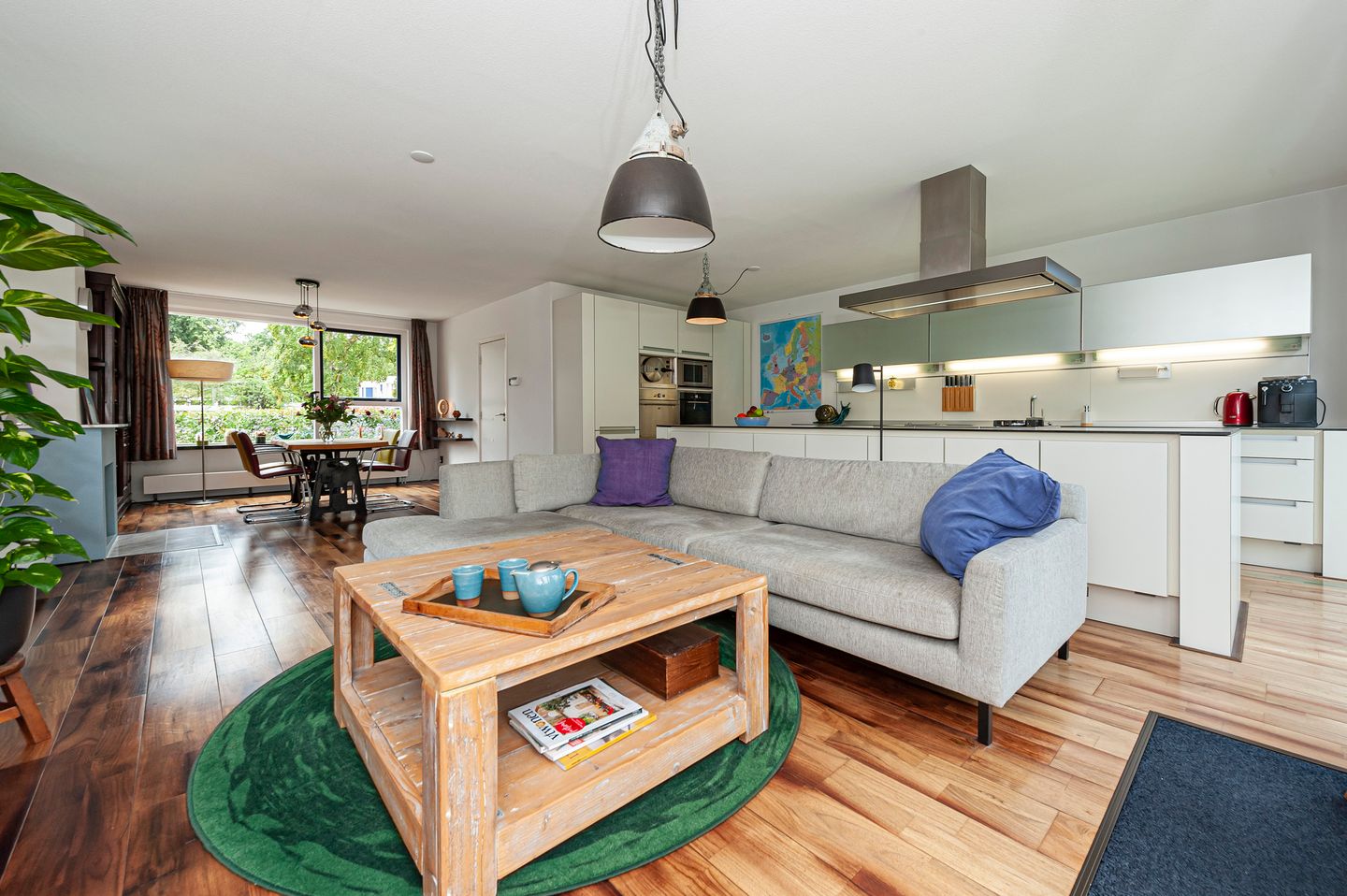 Foto 4 van de Postmeester 14