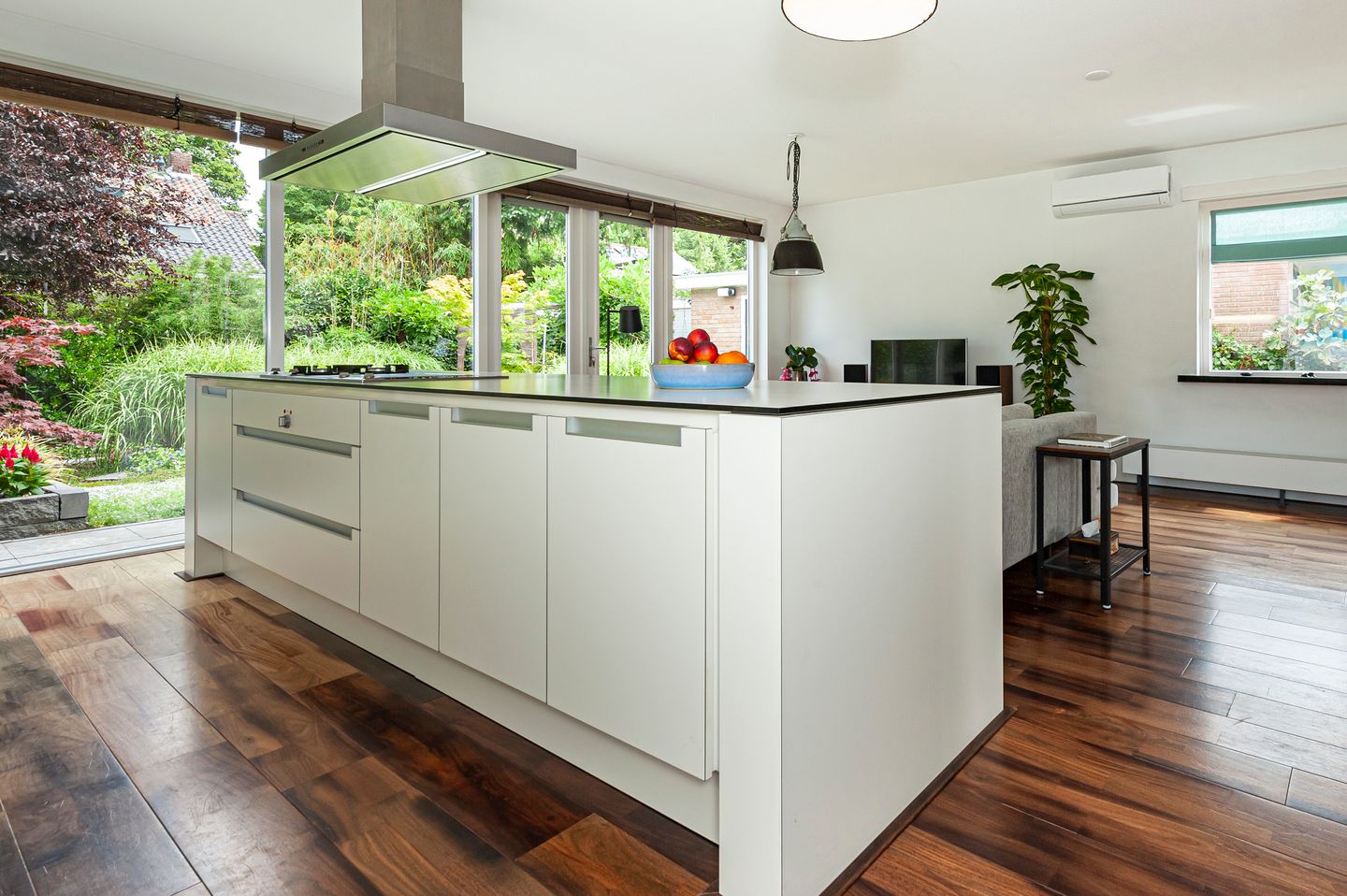 Foto 10 van de Postmeester 14