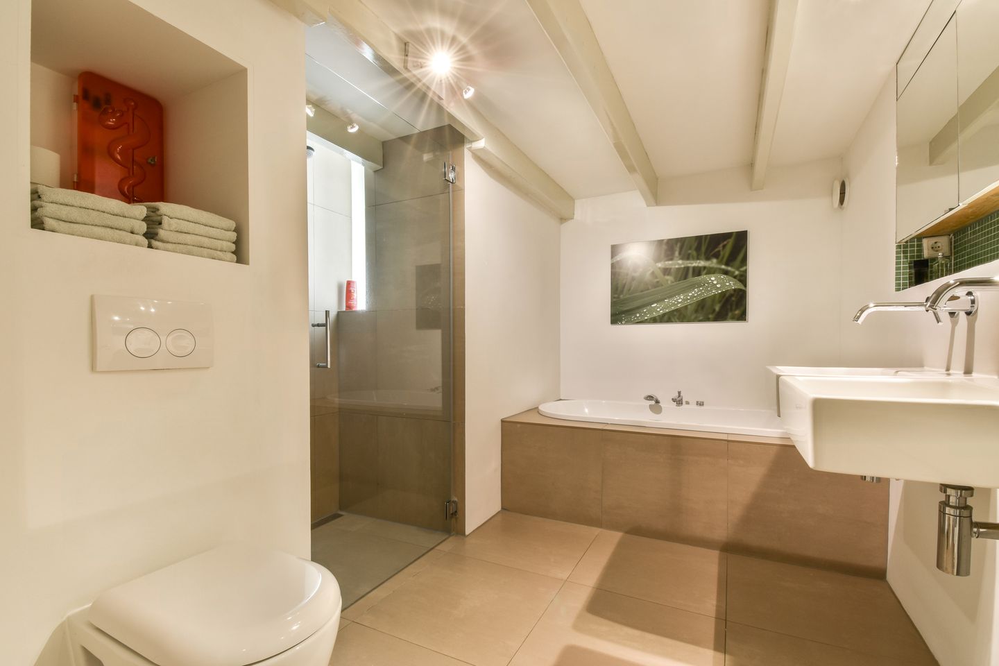 Foto 19 van Linnaeusparkweg 54-H