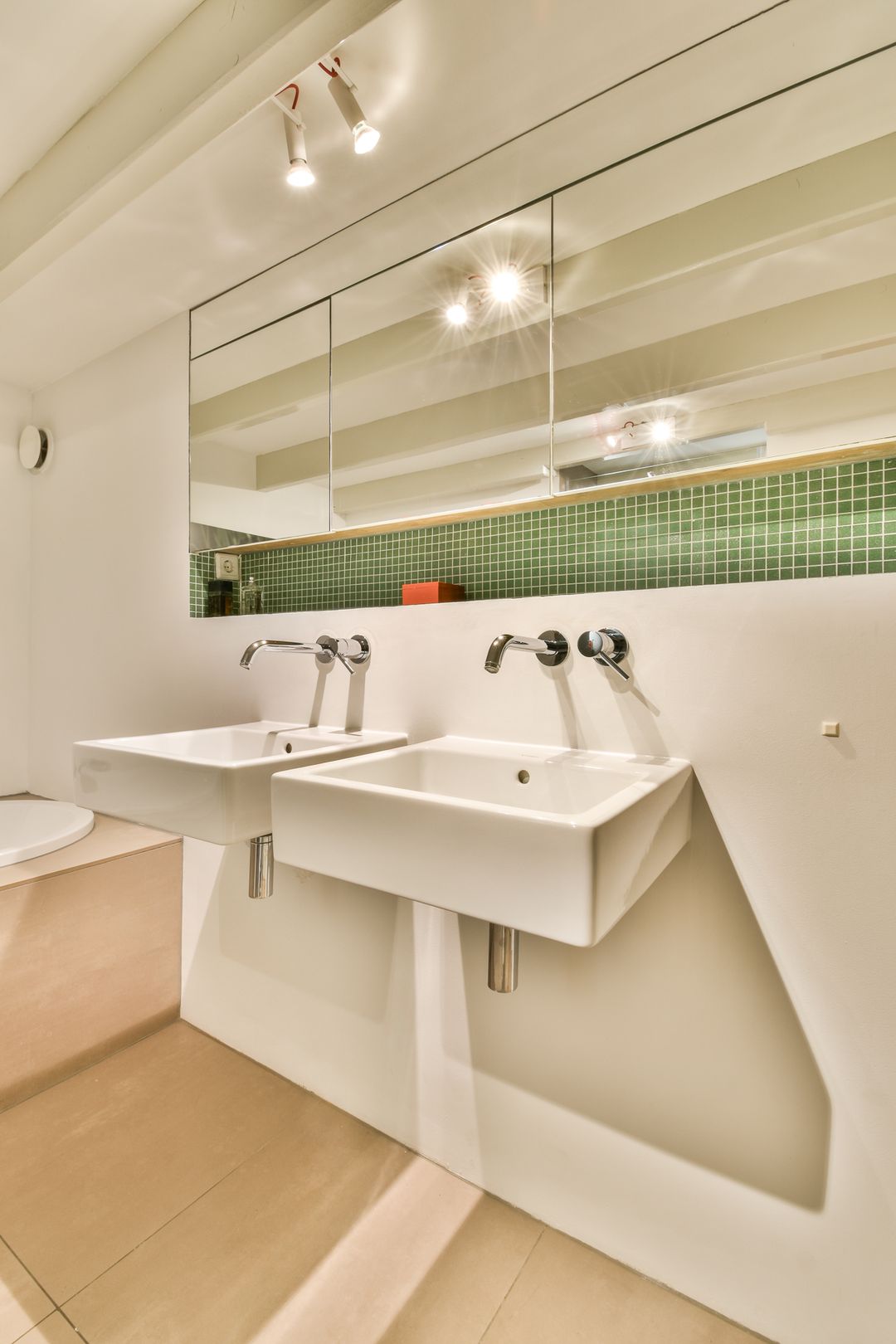 Foto 22 van Linnaeusparkweg 54-H