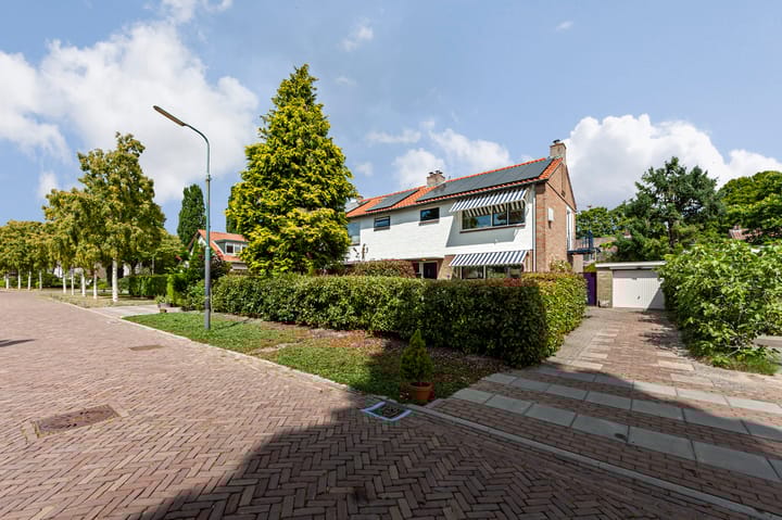 Foto 45 van de Postmeester 14