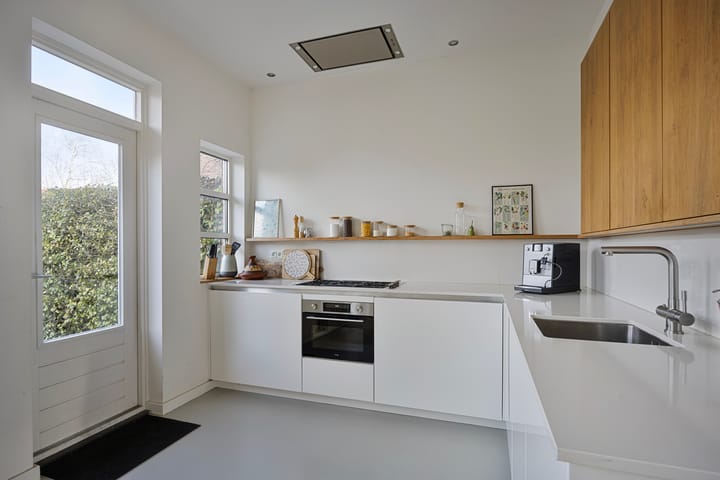 Photo 10 of Huygensweg 2