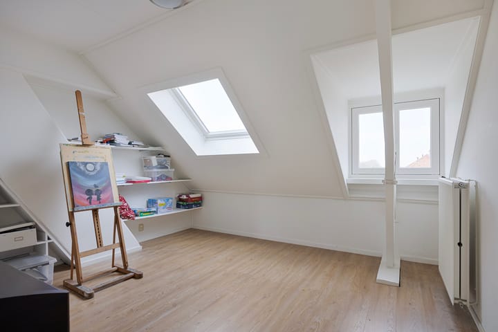 Photo 31 of Huygensweg 2