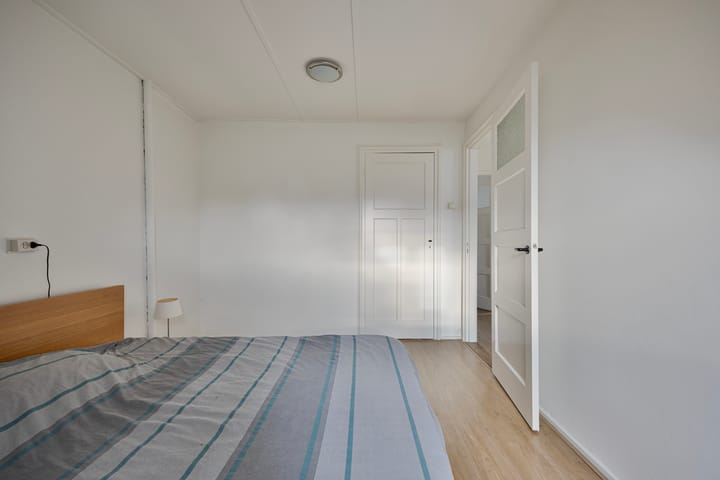 Photo 34 of Huygensweg 2