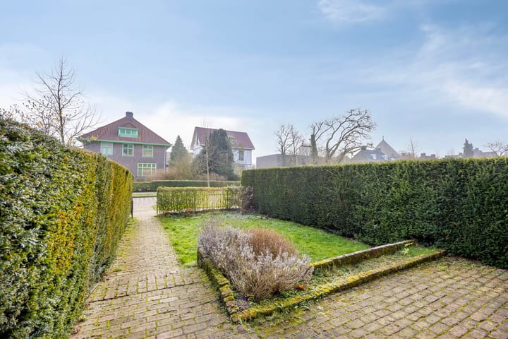 Photo 48 of Huygensweg 2