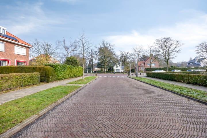 Photo 51 of Huygensweg 2