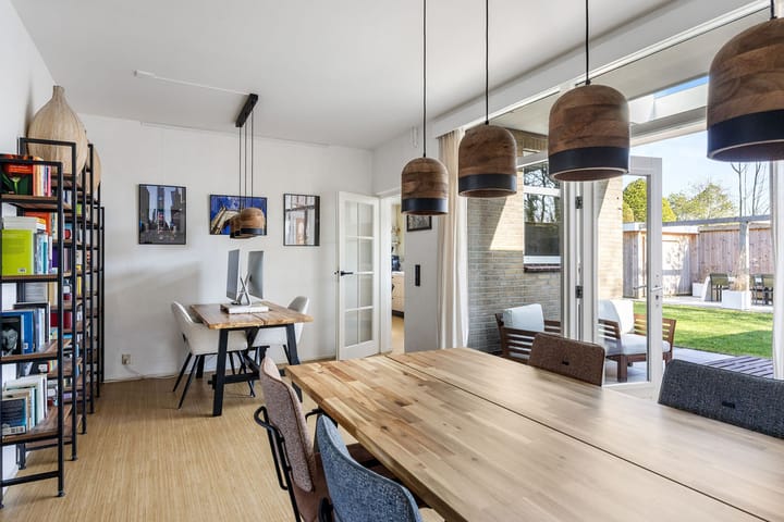 Foto 8 van Meeuwenlaan 75