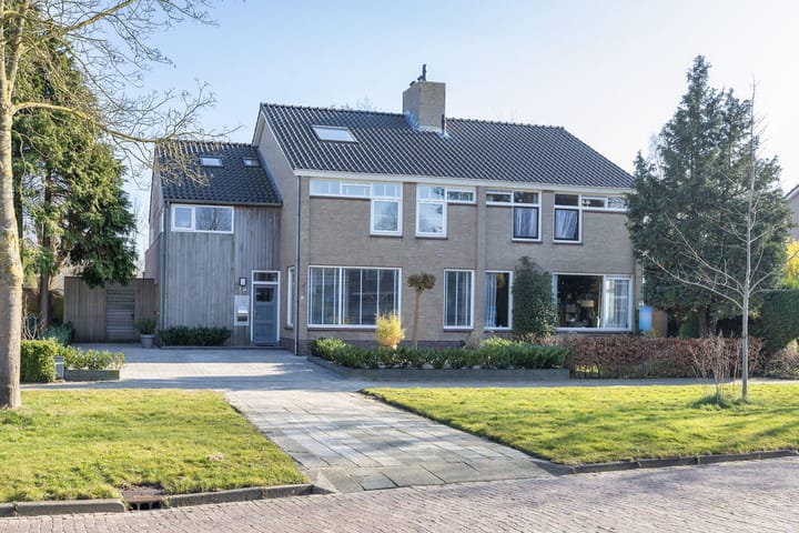 Foto 48 van Meeuwenlaan 75