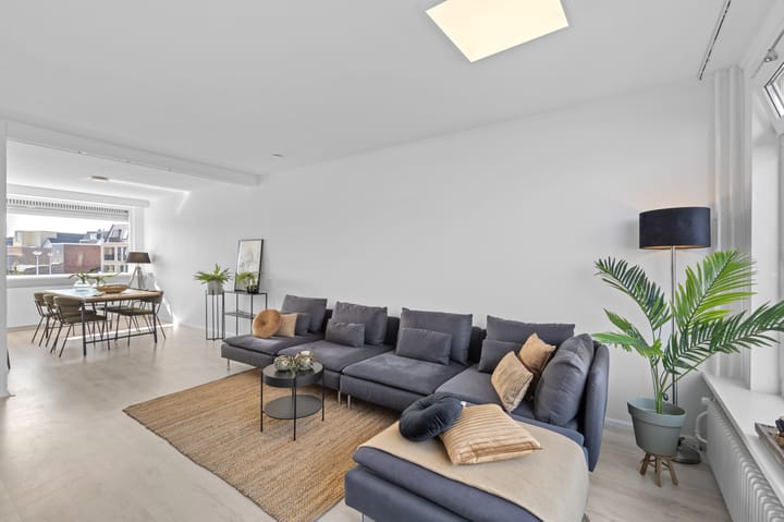 Foto 1 van Pastoor van Akenstraat 10