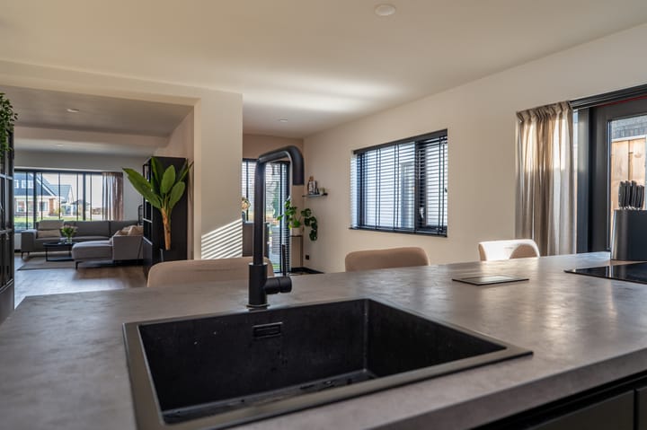 Photo 18 of Molenstraat 13