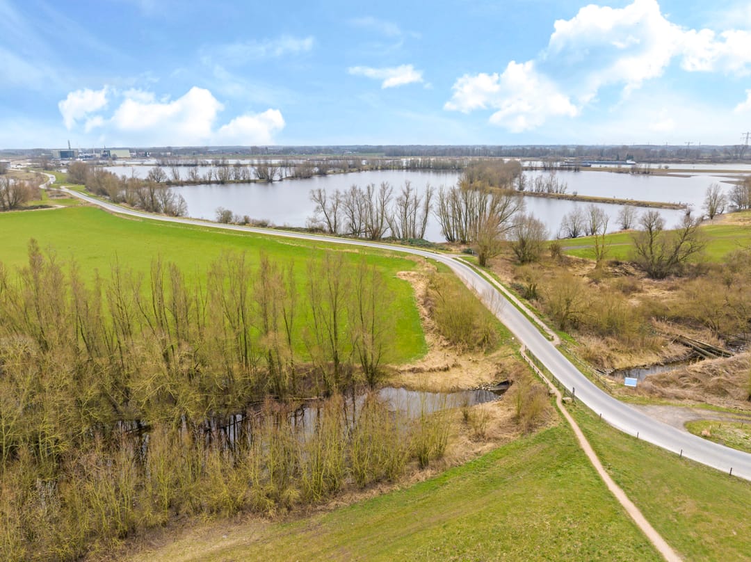 Photo 17 of Waalbandijk 72-A