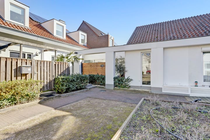 Photo 3 of Pater R.D. Kloegstraat 21